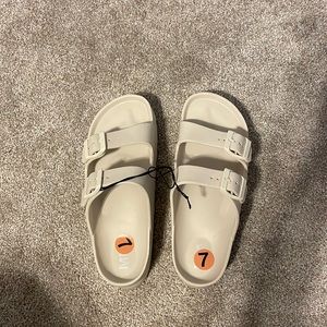 MIA platform sandals